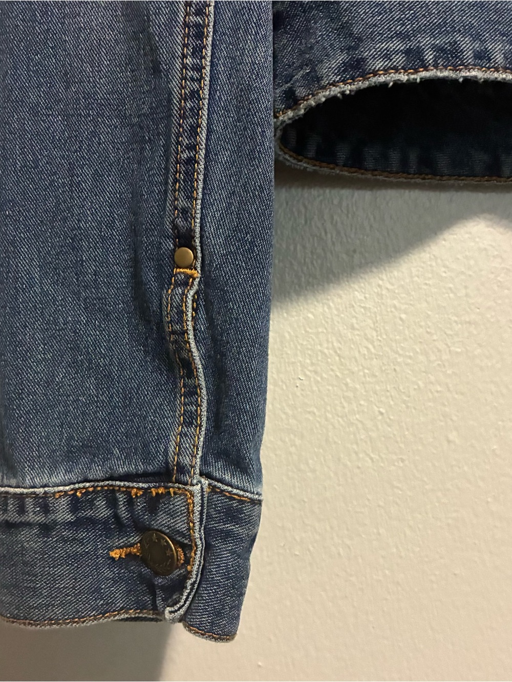 Free People Denim Jacket Large Blue Jean Jacket Classic Trucker Stretch Casual - Picture 8 of 9